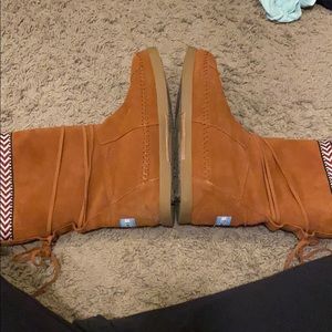 Toms suede moccasin